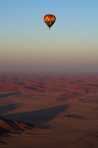 Ballooning-over-Sossusvlei